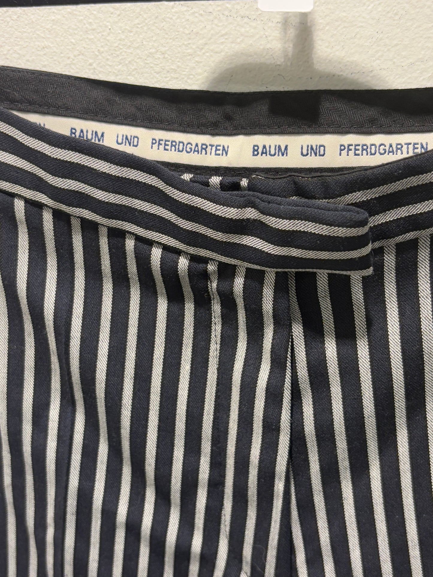 Baum & Pferdgarten - Pants - Navy pants w. stripes - Medinas Wardrobe - XS/S