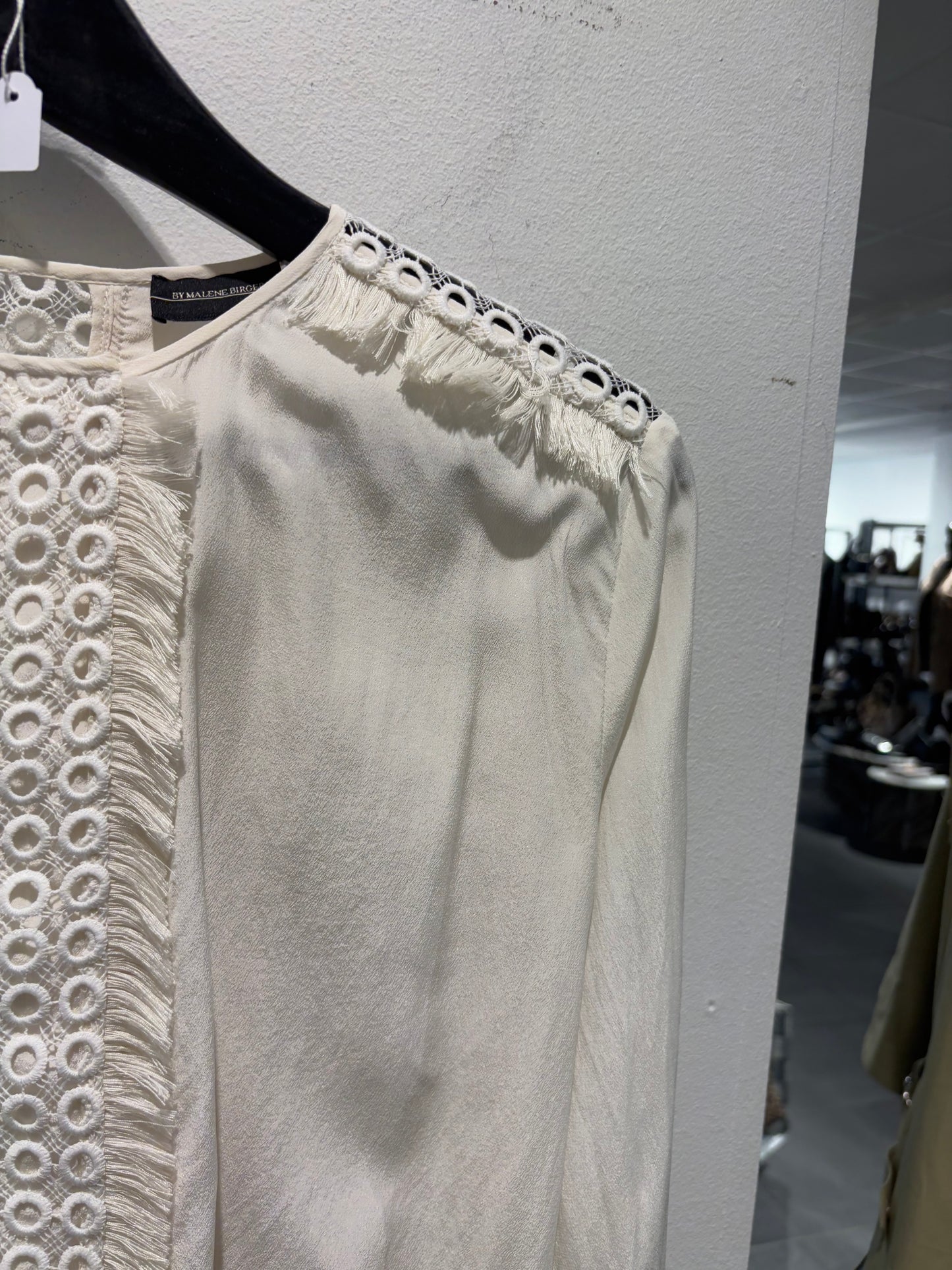 Malene Birger - Shirt w. laces & small fringes - EU34 - Medina’s Wardrobe