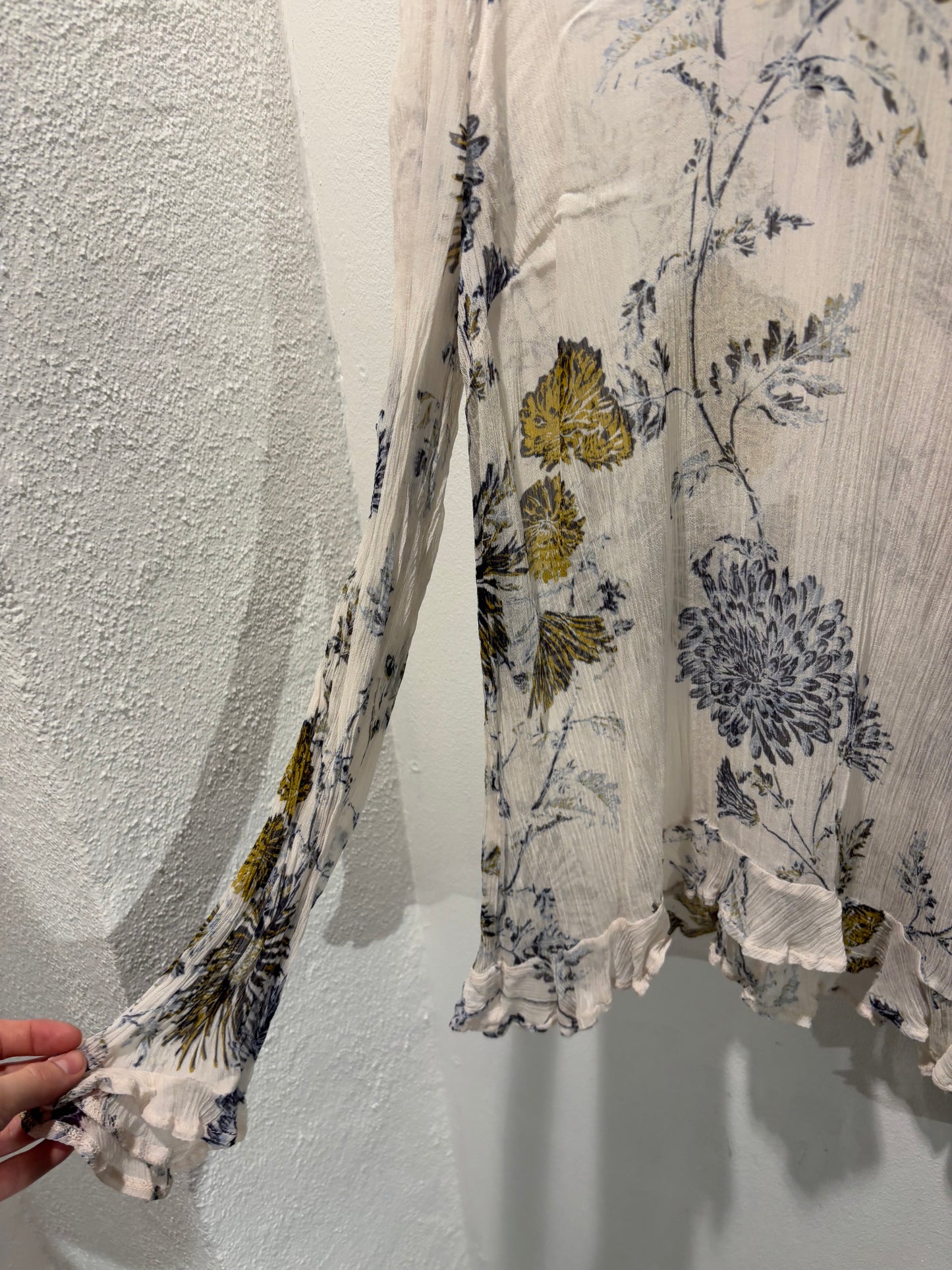Baum & Pferdgarten - ecru top w. flowers - EU36 - Medinas Wardrobe