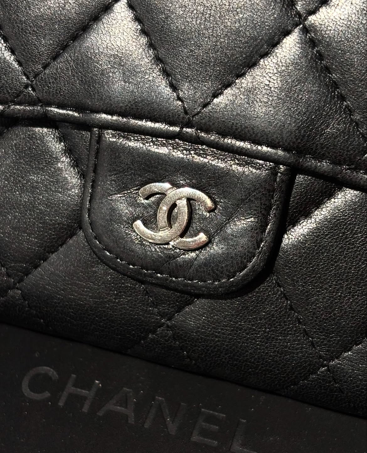 Chanel Flap Wallet - black w. silver hardware