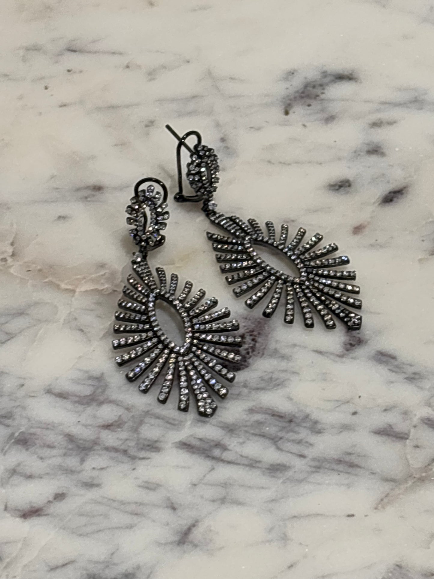 Earrings - Oblong Sun rays w. stones - Medinas Wardrobe