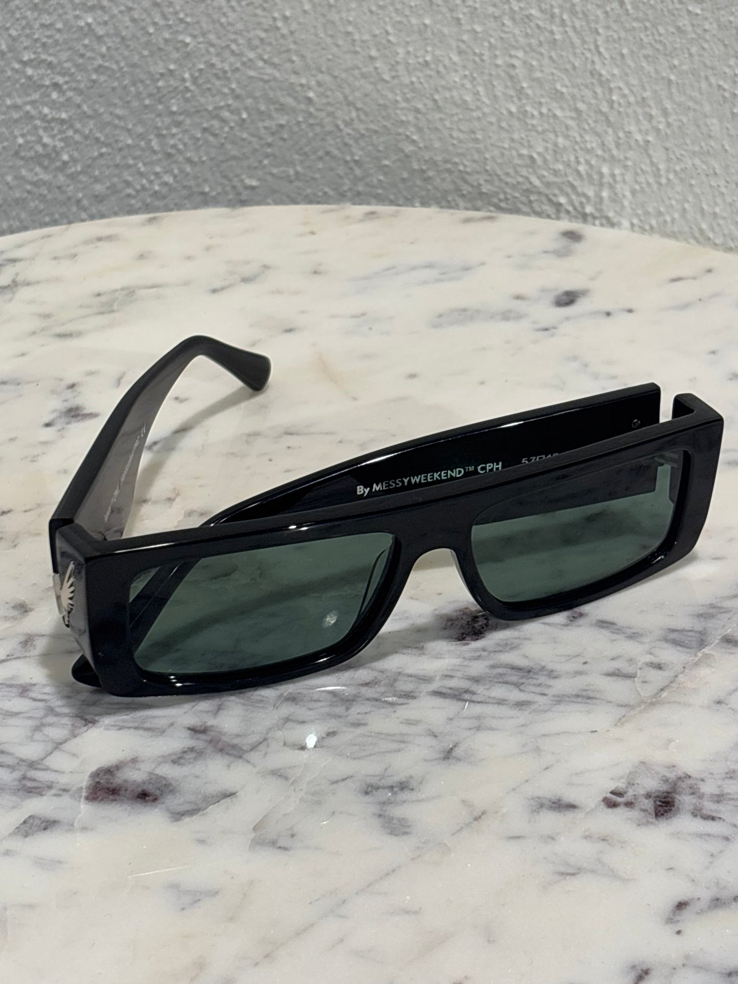 Messy Weekend - BørneBanden Collaborative - Sunglasses - Black - Medinas Wardrobe