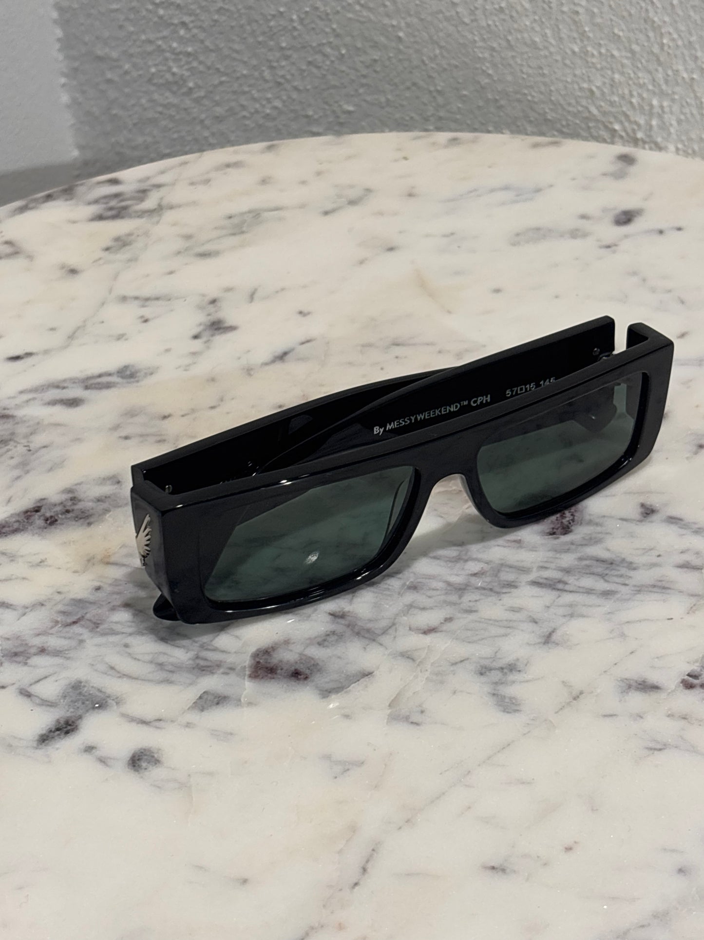 Messy Weekend - BørneBanden Collaborative - Sunglasses - Black - Medinas Wardrobe