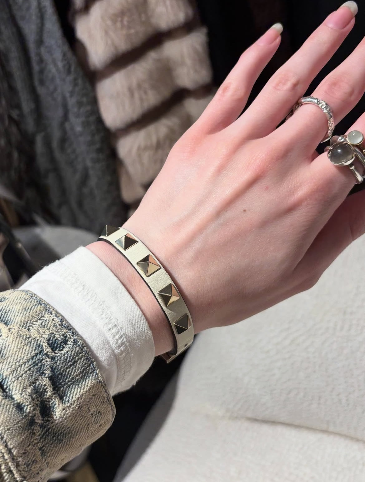 Valentino bracelet – Leather & Studs - cream/ecru