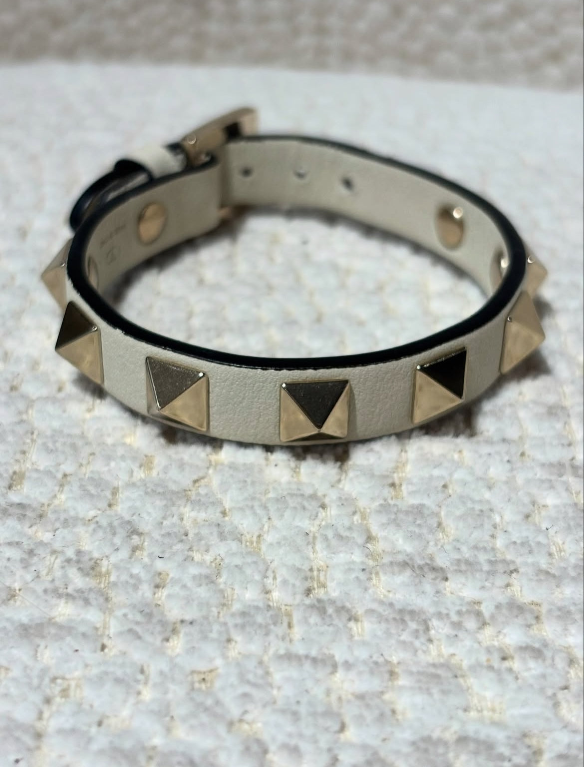 Valentino bracelet – Leather & Studs - cream/ecru