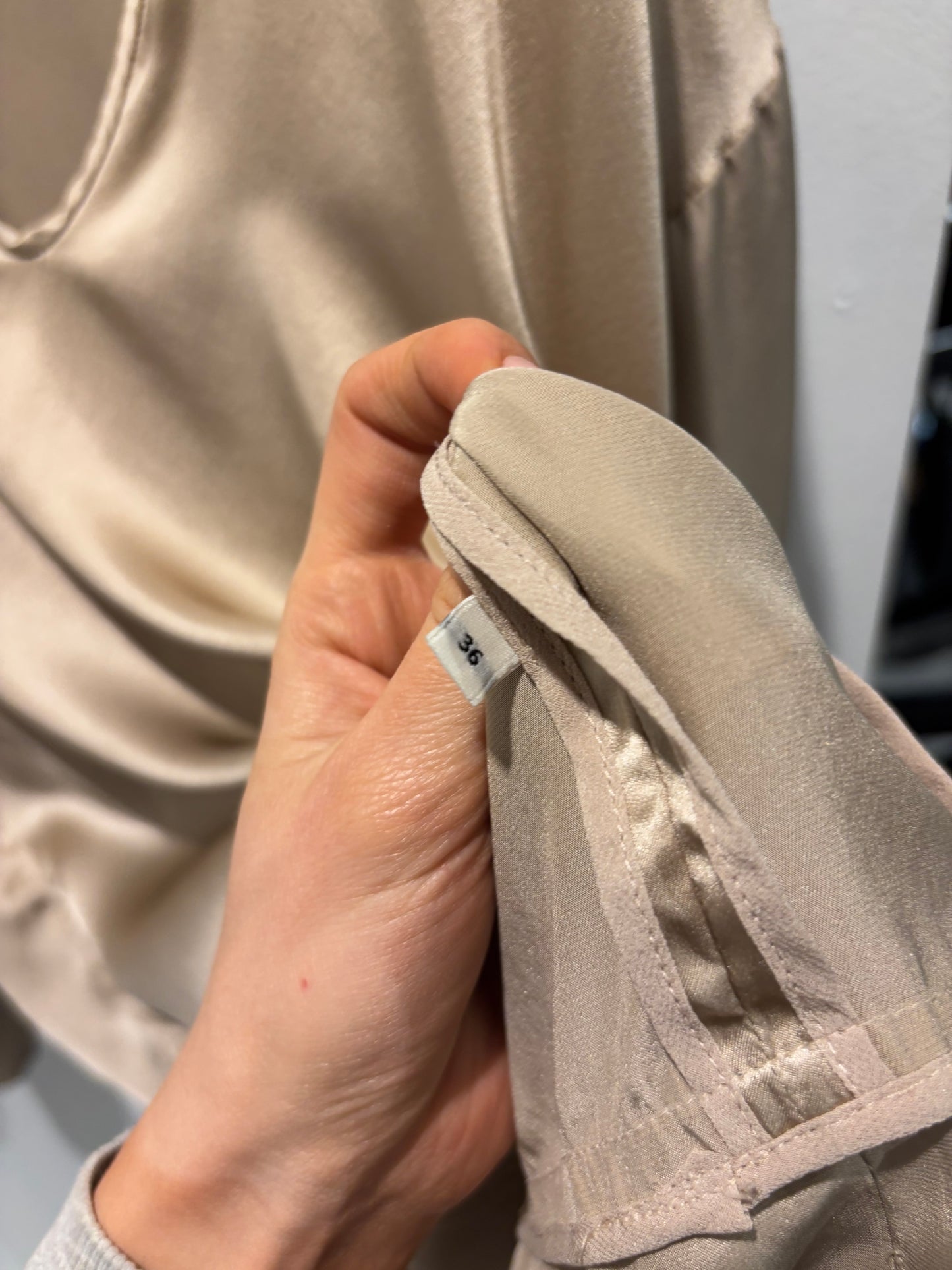 Malene Birger - Satin shirt - beige - 36 - Medina’s Wardrobe