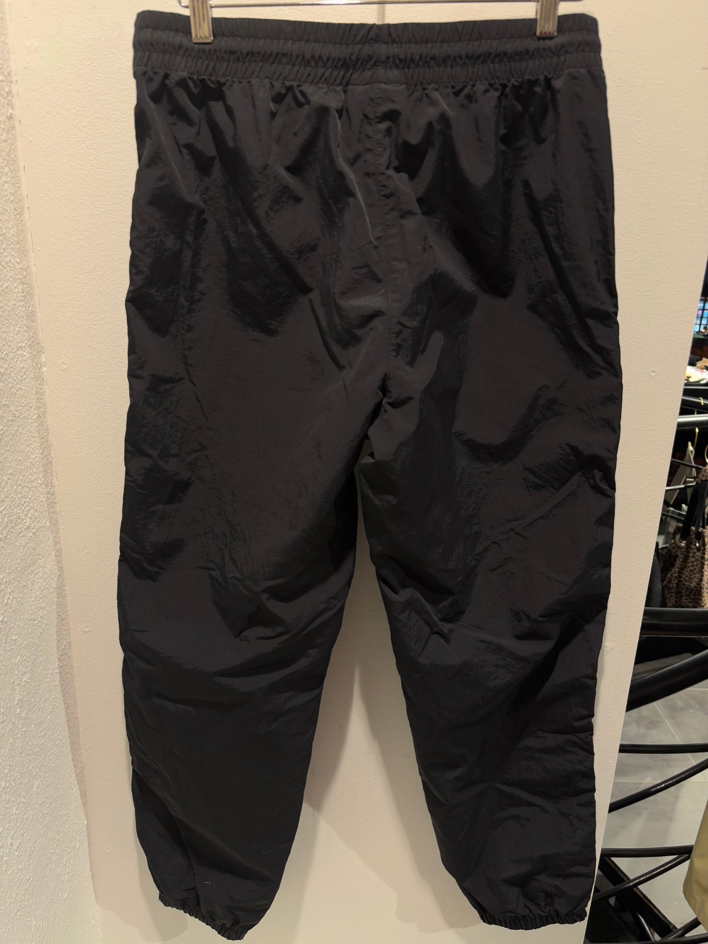 Bareen - Trackpants - Black w. green - Medinas Wardrobe - M