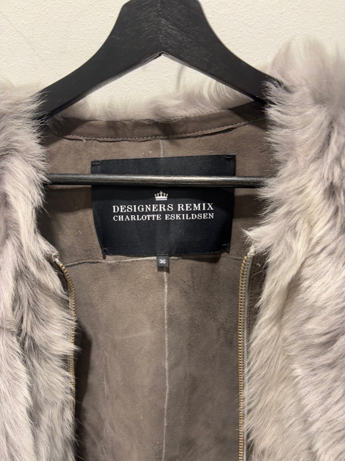 Designers Remix - Fur - Grey - Medinas Wardrobe
