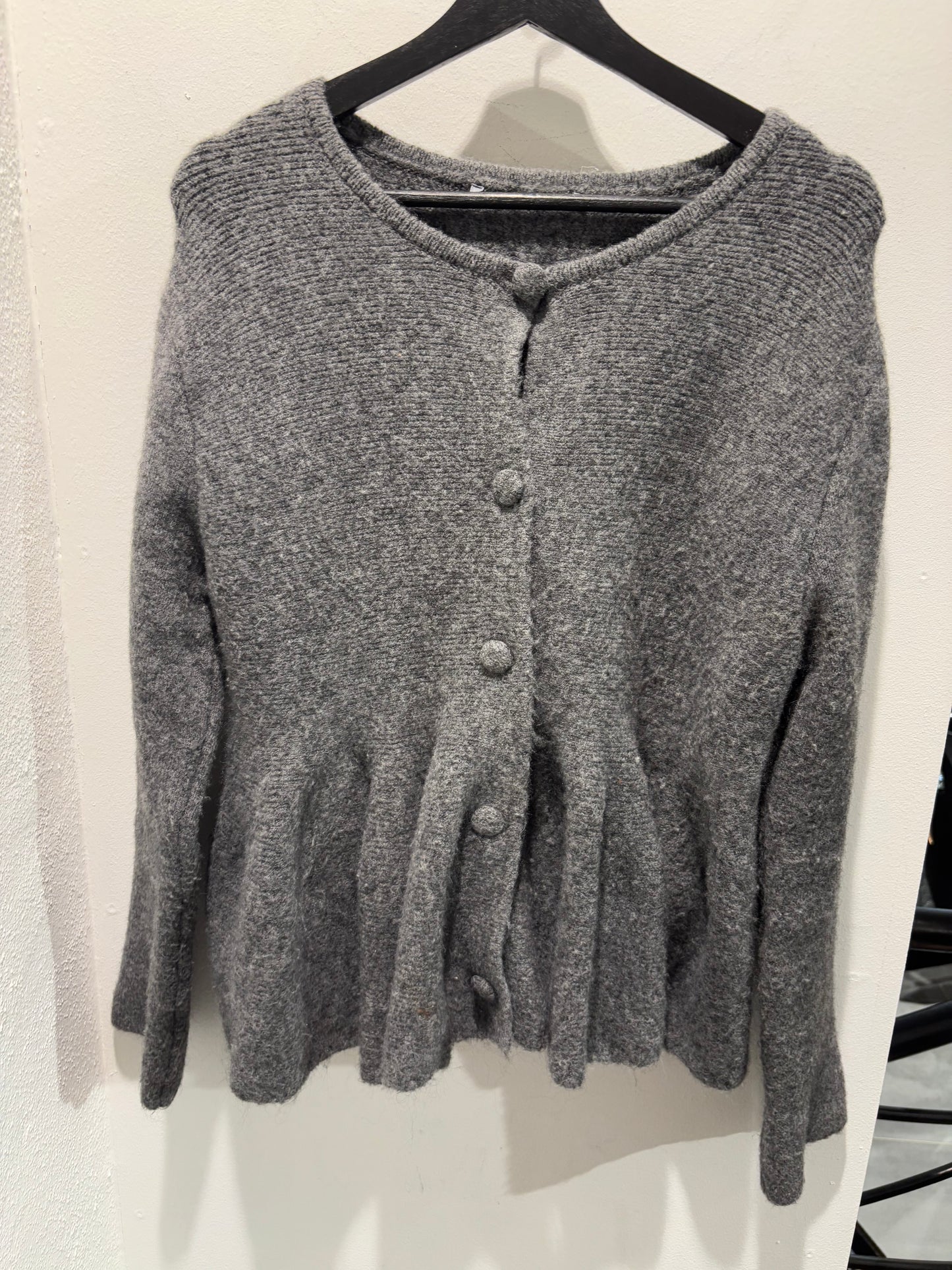Knit - Cardigan - grey - Medina’s Wardrobe