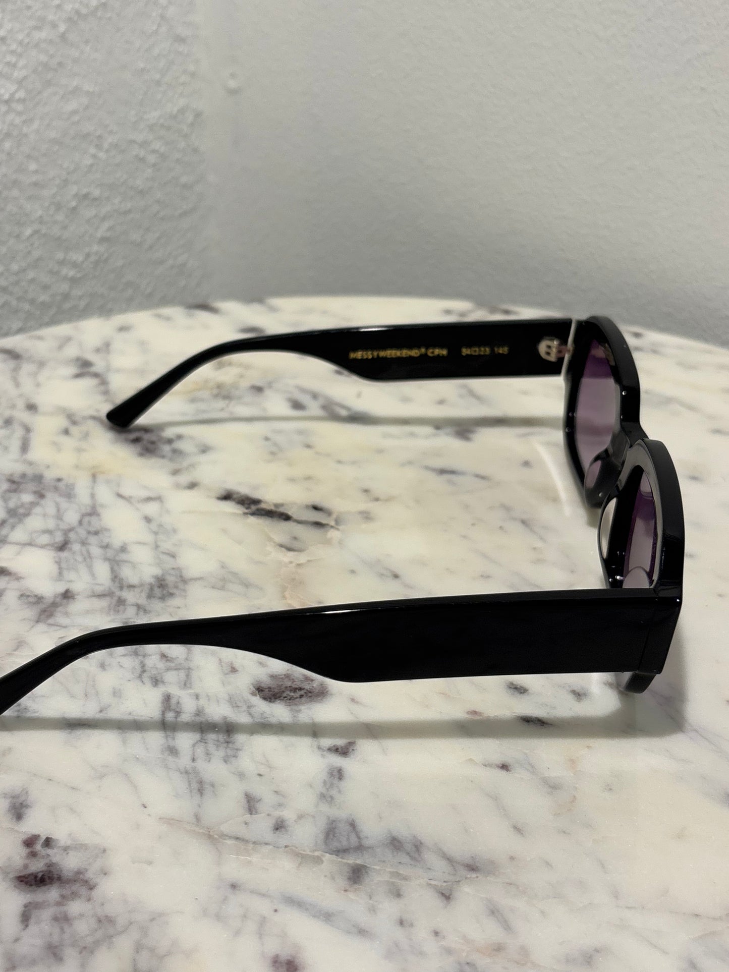 Messy Weekend - Downey - Sunglasses - Black - Medinas Wardrobe