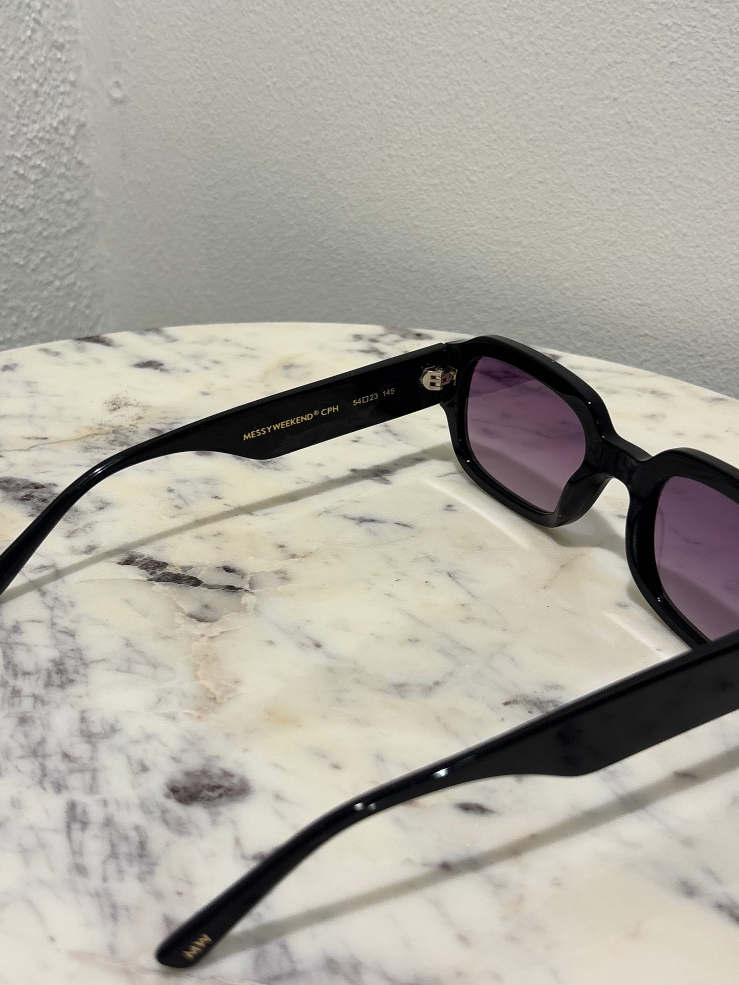 Messy Weekend - Downey - Sunglasses - Black - Medinas Wardrobe