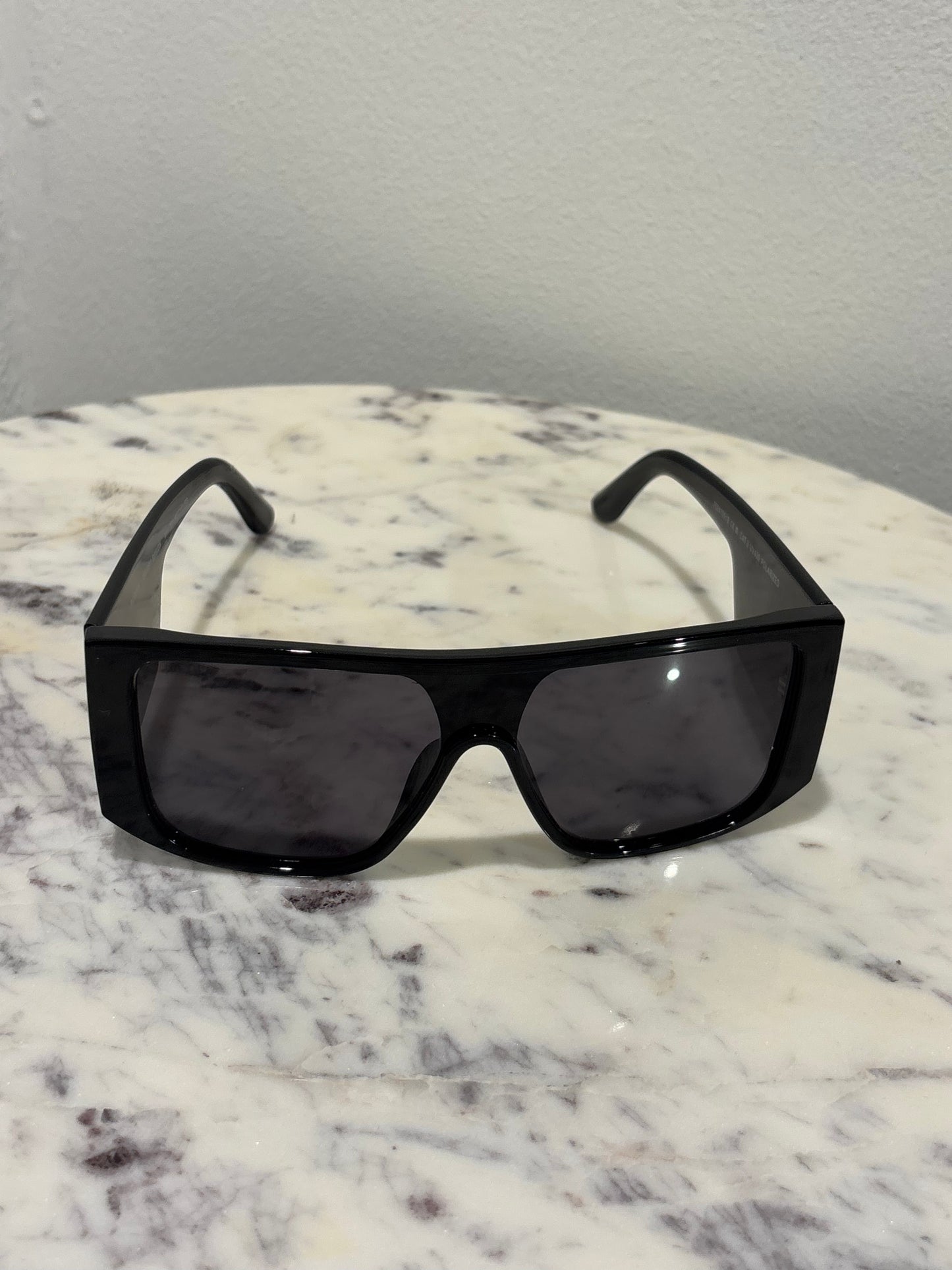 Pilgrim - Sunglasses - Black - Medinas Wardrobe