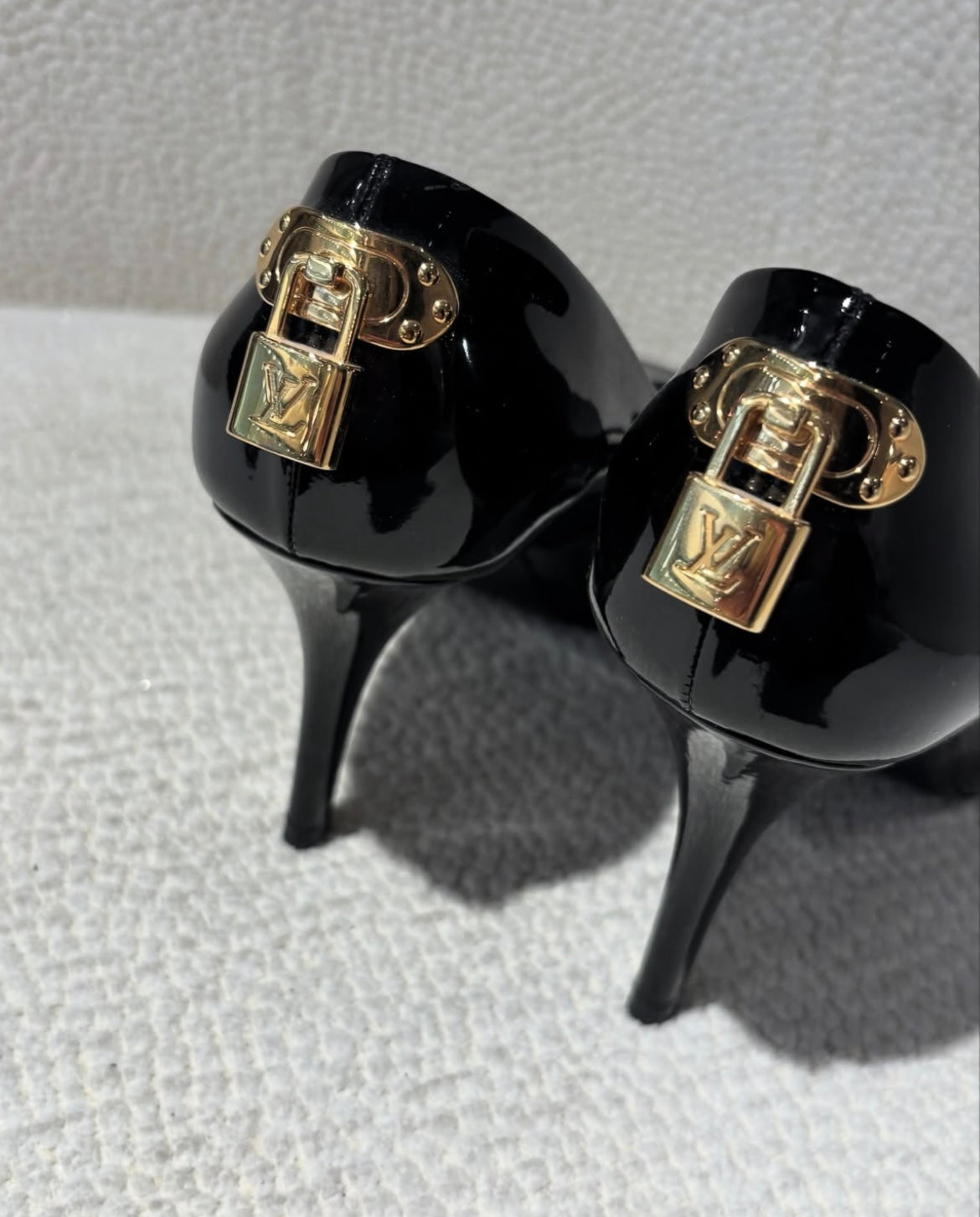 Louis Vuitton Heels – Open-toe Patent Leather - EU 39