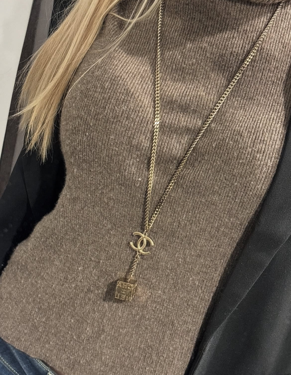 Chanel Necklace – CC logo and Chanel Cube