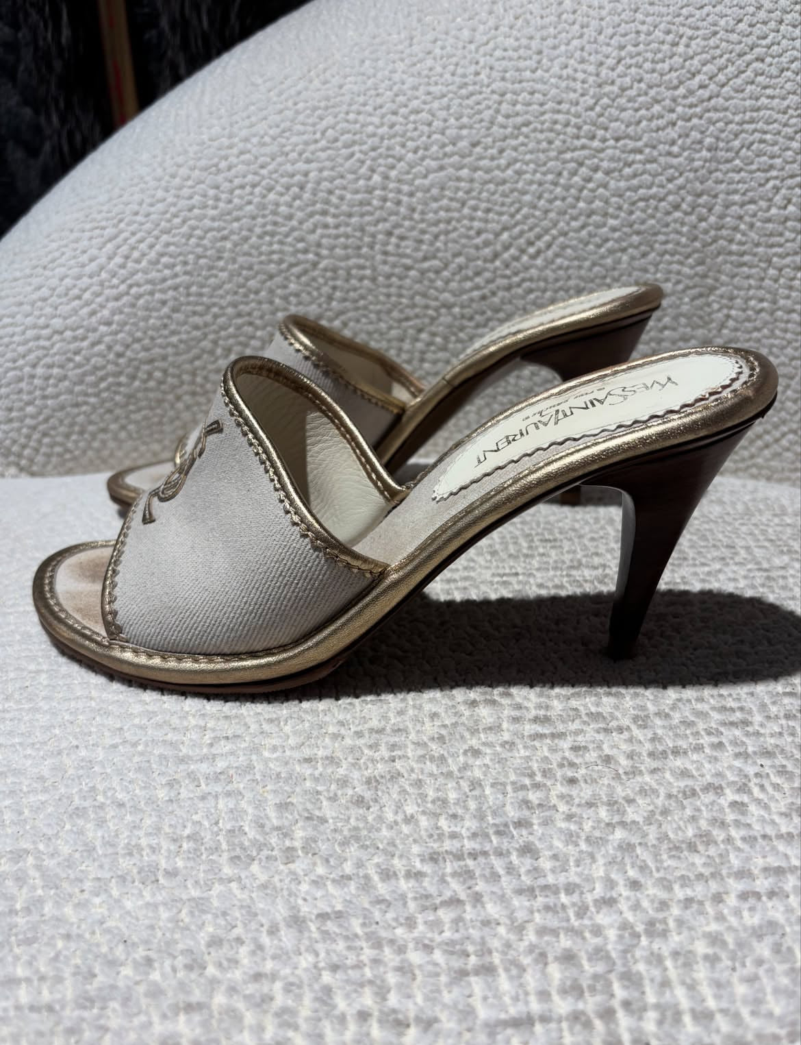 Yves Saint Laurent  - Logo sandals w. heels. - 38,5