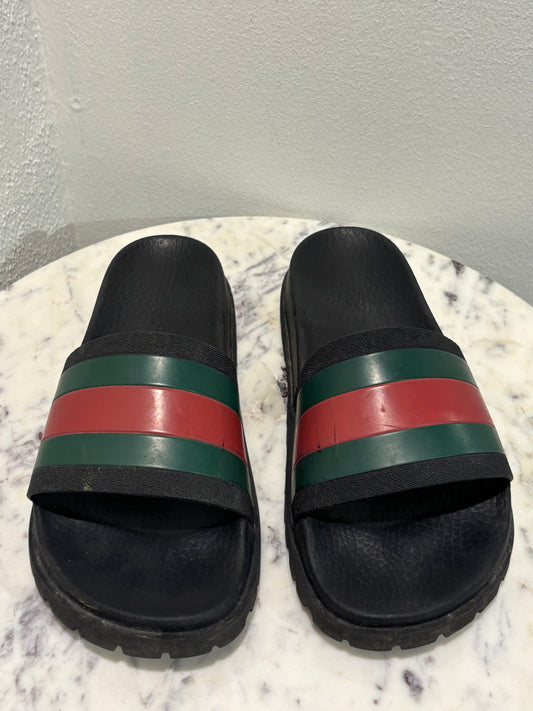 Gucci - Pursuit Web - rubbersandals - 39 - Medinas Wardrobe