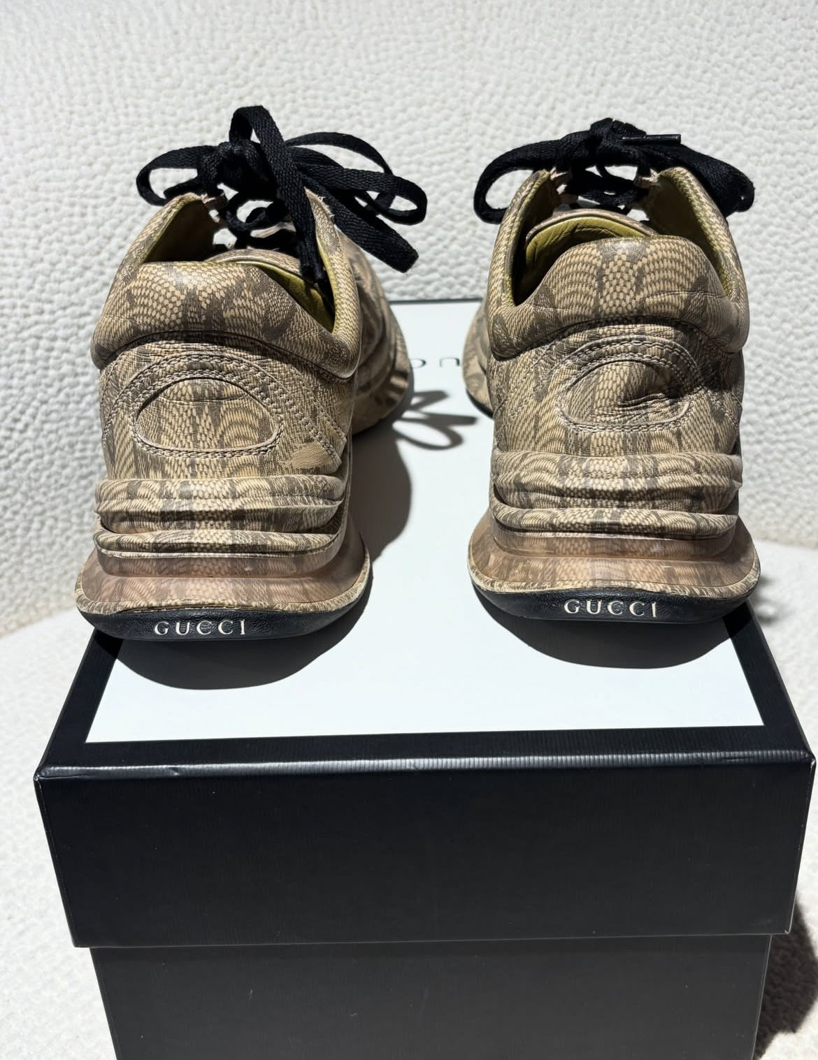 Gucci Run Sneakers - Beige & Ebony Monogram - EU40