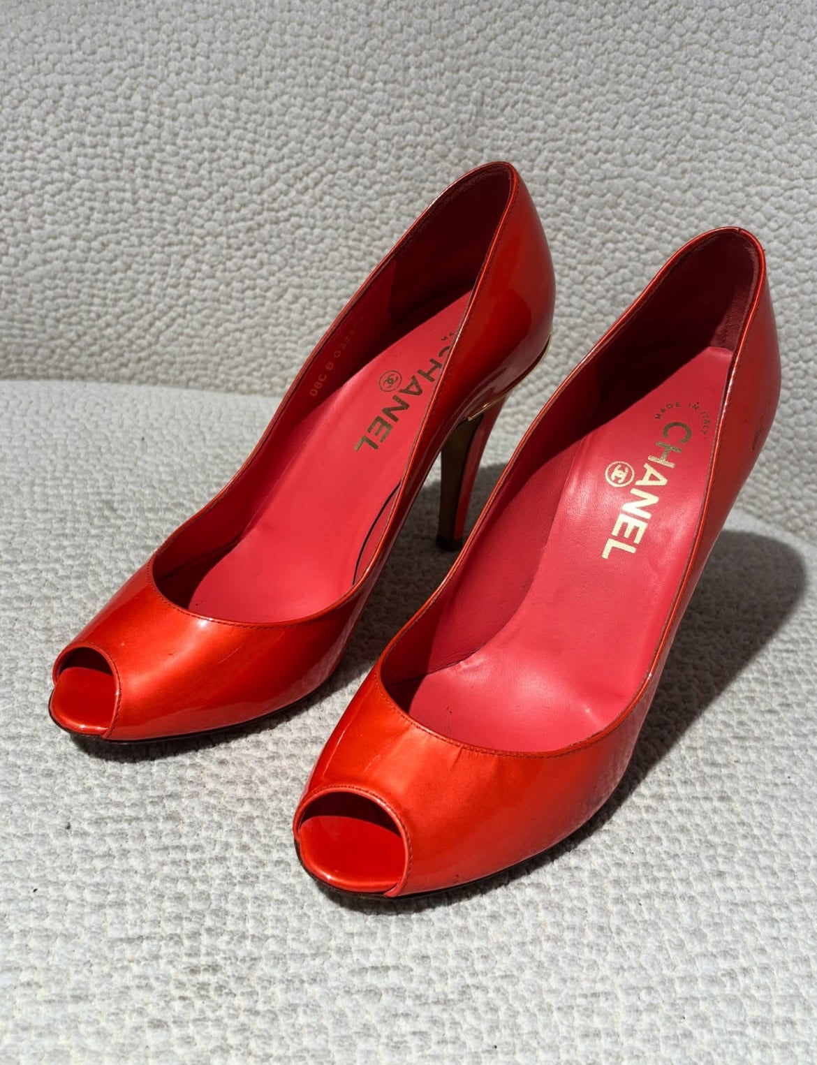 Chanel Heels – Gold CC Heel Detail - EU 38