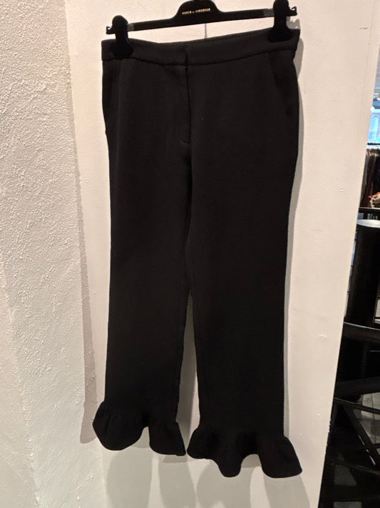 Designers Remix - Tweed Pants - Black w. ruffles - Medinas Wardrobe