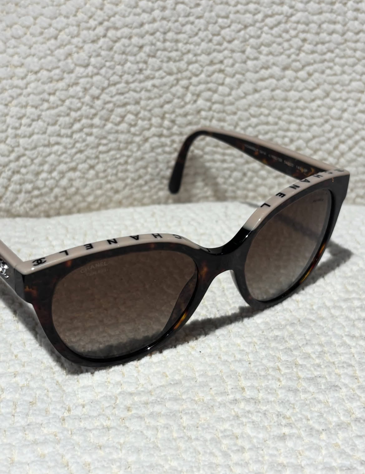 Chanel Sunglasses - Butterfly Model - Brown Tortoise