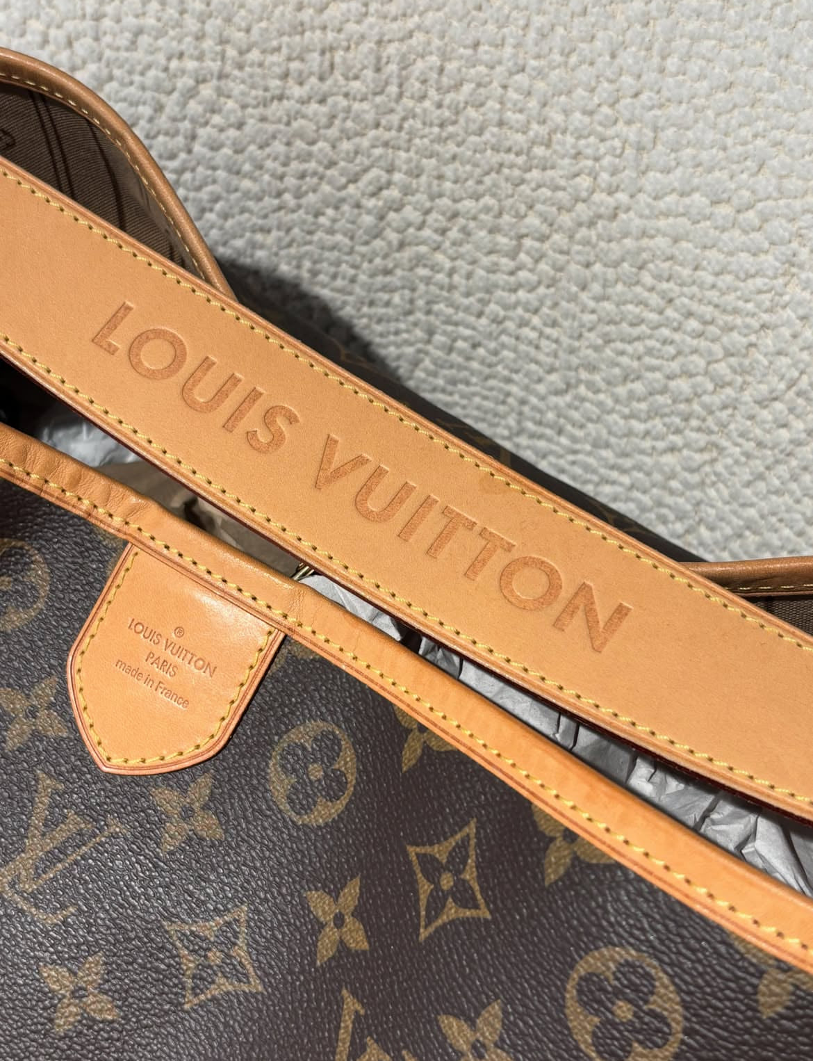 Louis Vuitton - Monogram Leather