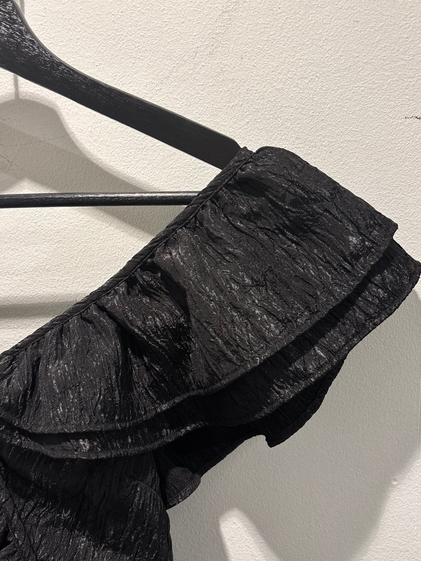 Designers Remix - Black dress w.cutouts - Medinas Wardrobe