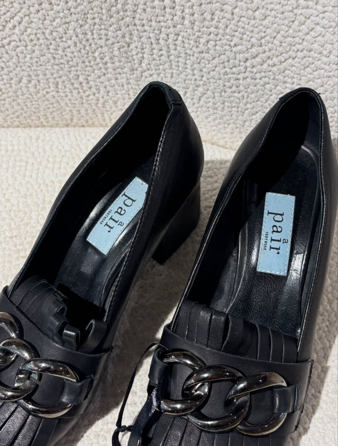 A Pair – Leather shoes - 40