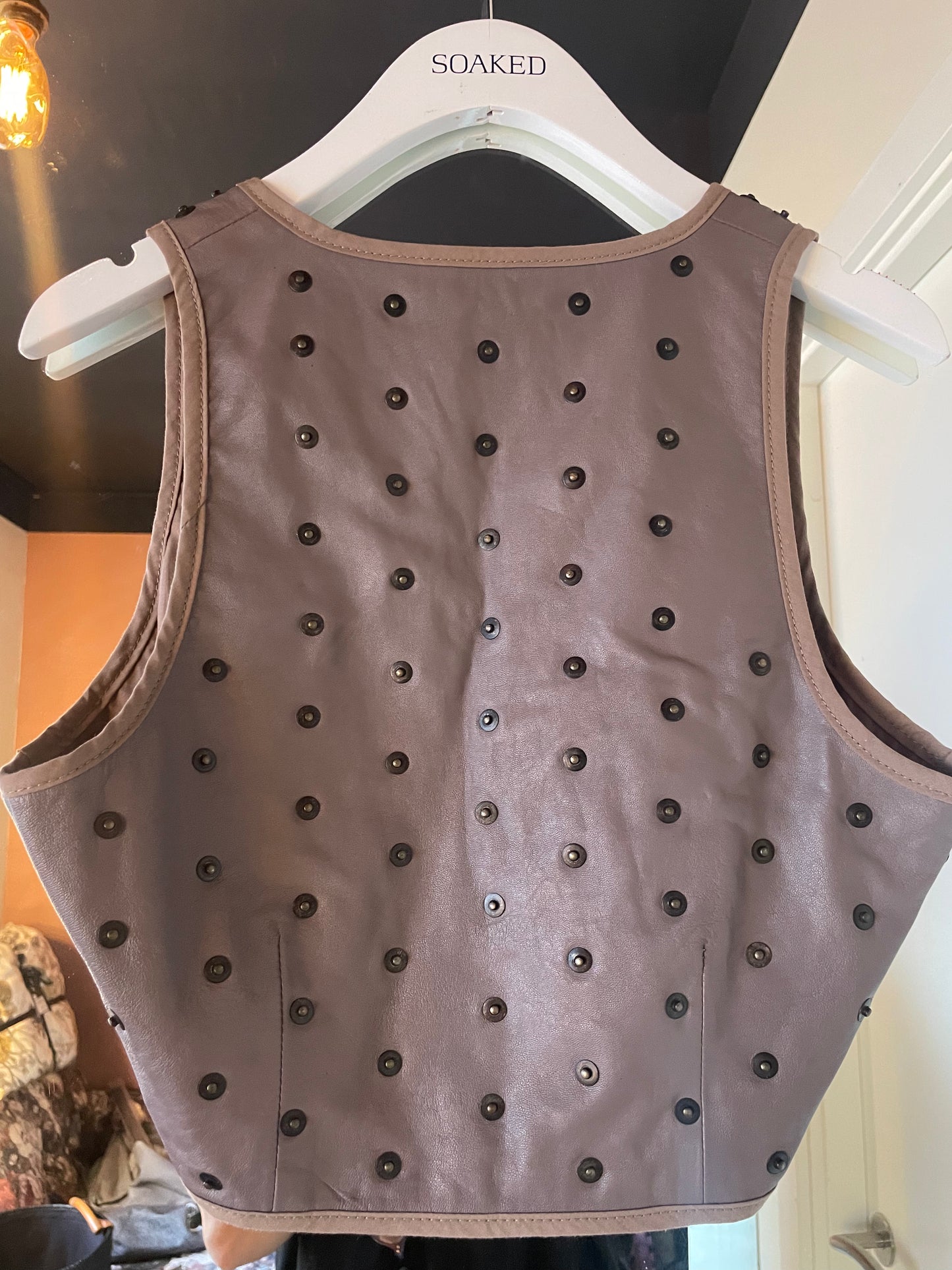 Vest - Taupe skind m. nitter - S