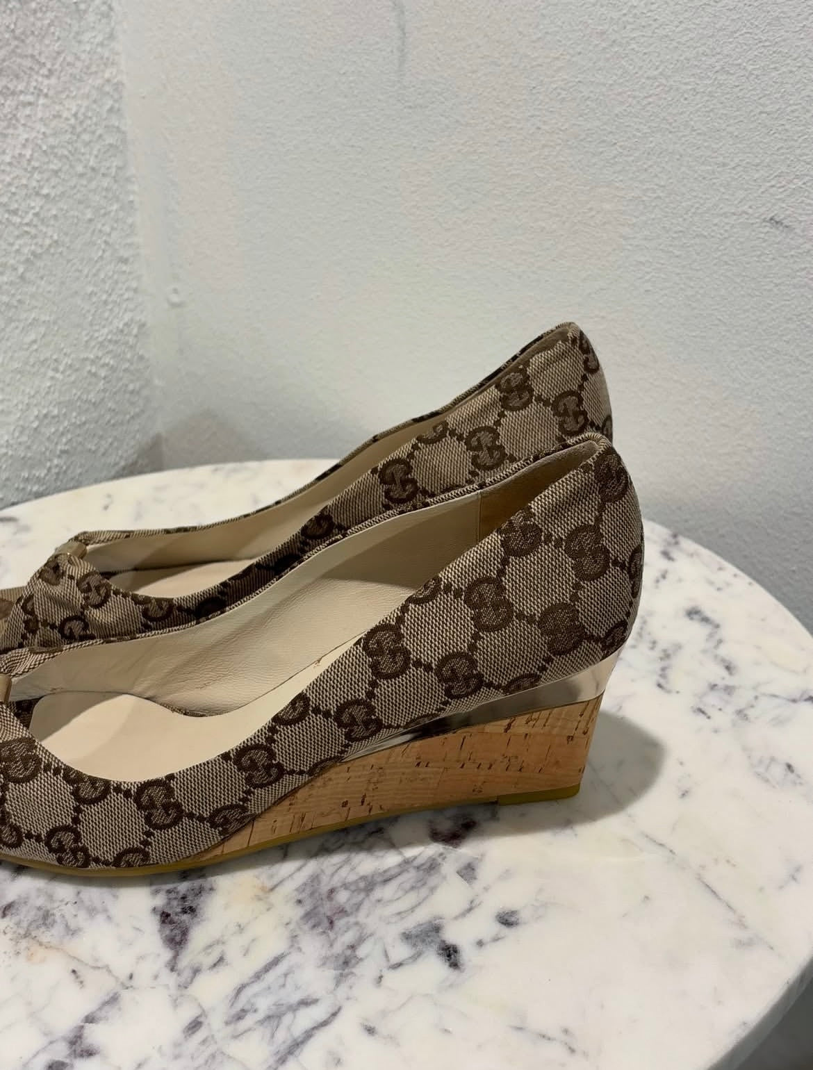 Gucci Wedge Sandals – 37