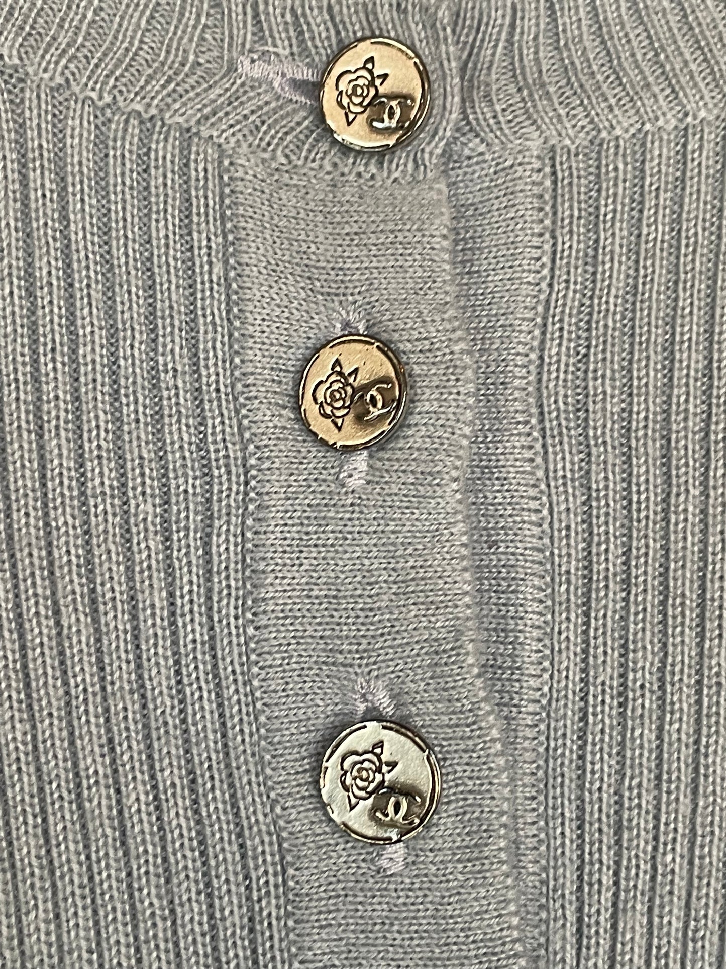 Chanel - Cashmere m. lange ærmer - himmelblå - 38/40