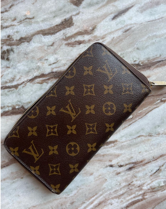 Louis Vuitton -