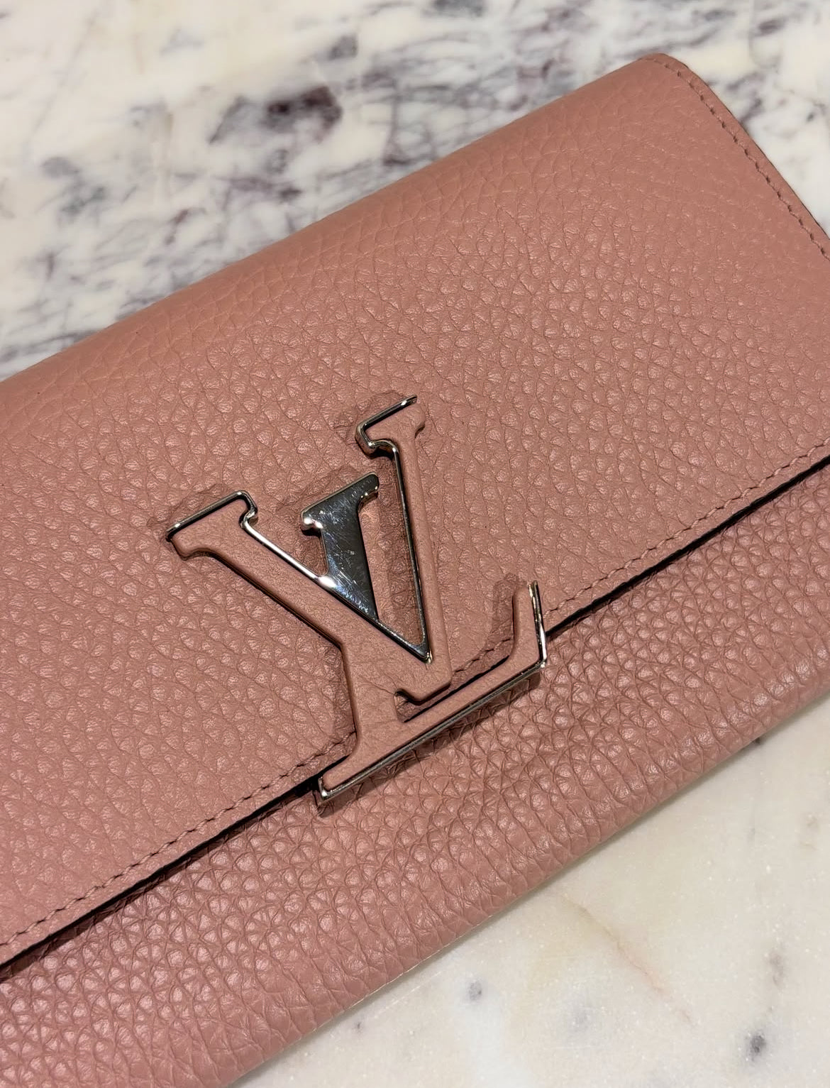 Louis Vuitton - Wallet