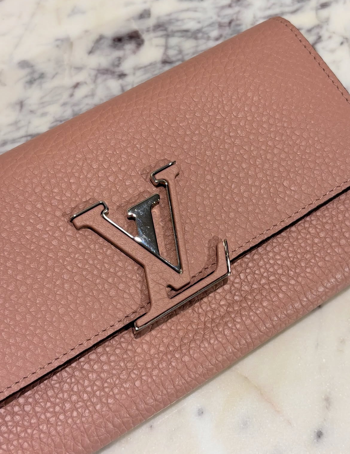 Louis Vuitton - Wallet