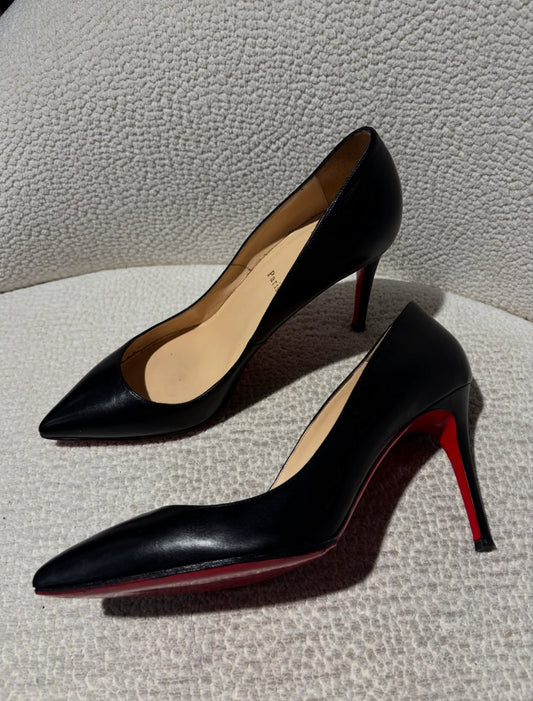 Christian Louboutin Heels – Black with Red Soles -