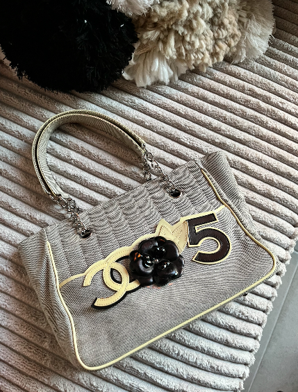 Chanel Camellia CC - No. 5  - Skulder Bag